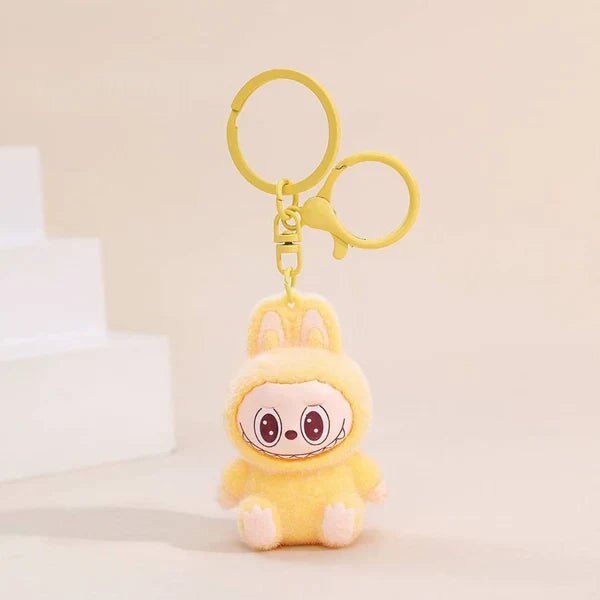 Labubu mini keychain plush in giallo dalla nostra collezione